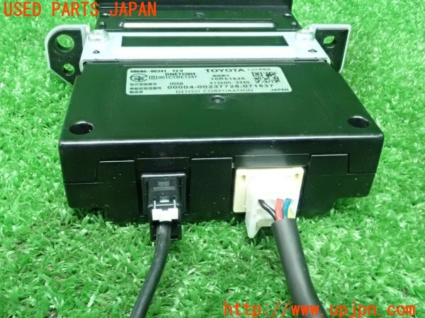 3UPJ=26400503]エスクァイア ハイブリッド(ZWR80G)純正ビルトイン ETC車載器 08686-00341 中古_m2
