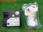 3UPJ=26460625]ベンツ B180(246242 W246系)純正 パンク修理キット 中古_s0
