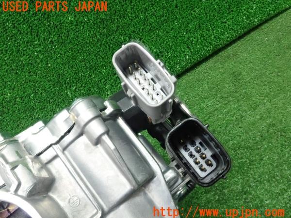 3UPJ=26480580]ヤリス ハイブリッド(YARIS)(MXPH15)純正 リアモーターインバーター G92B0-52012 KYS22H08F000 中古_m3