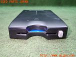 3UPJ=26580549]ポルシェ カイエンＧＴＳ(9PAM4801G 957型)Clarion クラリオン BCR-HD1000A RKA-252-100 カードリーダー 中古_s3