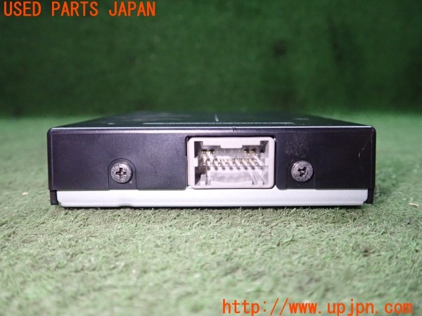 3UPJ=26580549]ポルシェ カイエンＧＴＳ(9PAM4801G 957型)Clarion クラリオン BCR-HD1000A RKA-252-100 カードリーダー 中古_m4