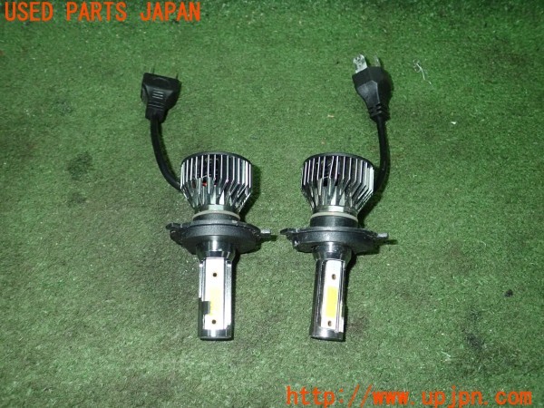 3UPJ=26610505]ハイラックスサーフ(RZN185W)前期 社外 LEDバルブ ヘッドライト H4 中古_m0