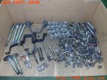 3UPJ=26650720]ハイエースワゴン(LH100G)ネジ・ナット・ステー類 セット ジャンク_s0