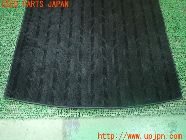 3UPJ=26740634]アウトランダーPHEV(GG2W)後期 純正オプション ラゲッジマット 中古_m2