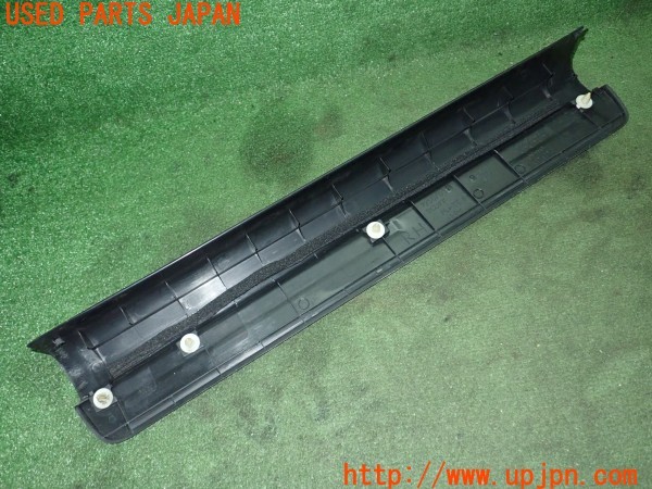 3UPJ=26830616]ランサーエボリューションIX MR(CT9A)純正 7250A032 右フロント スカッフプレート 中古_m2