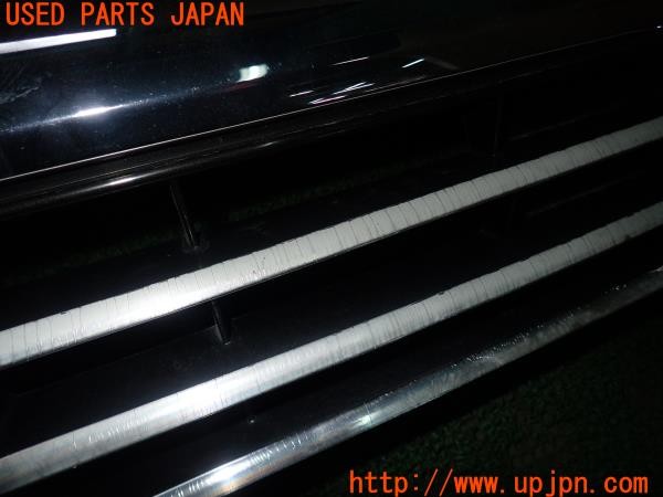 3UPJ=26950047]ハイラックスサーフ(LN130G)純正 53100-35210 フロントグリル ラジエーターグリル 中古_m2