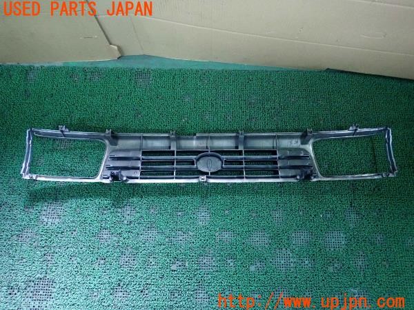 3UPJ=26950047]ハイラックスサーフ(LN130G)純正 53100-35210 フロントグリル ラジエーターグリル 中古_m4