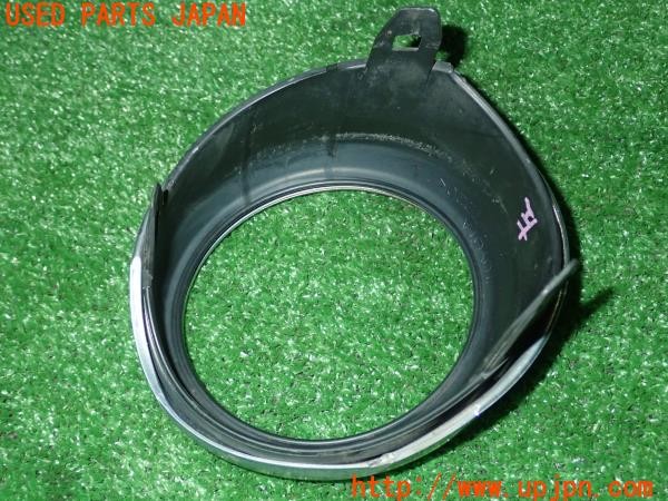 3UPJ=27010001]ハイエースバン200系(KDH206V 3型)純正 左フォグランプカバー 81482-26090 中古_m2