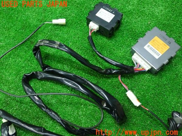 3UPJ=27010539]ハイエースバン200系(KDH206V 3型)純正 セキュリティ 61C148-0000  61C484-0001 中古_m3