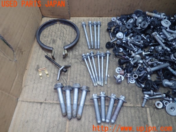 3UPJ=27150720]BMW ミニ(MINI)クーパーS (XS20 F55)ネジ・ナット・ステー類 セット ジャンク_m1