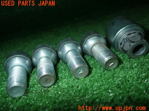 3UPJ=27190968]VW ゴルフ ｅＴＳＩ アクティブ(CDDLA CD1系)純正 ホイールロックボルト M14×P1.5 中古_m1