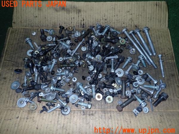 3UPJ=27260720]BMW Z4(BT30 E85)前期 ネジ・ナット・ステー類 セット ジャンク_m0