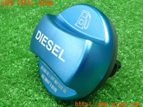 3UPJ=27290012]BMW 523d(FW20 F10)社外 フューエルフィラーキャップ 燃料キャップ 給油口 ディーゼル 中古_m2
