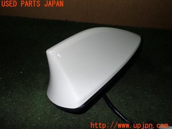 3UPJ=27380003]GR86(BRZ)RZ(ZN8 C型)純正 86321CC000W6 シャークアンテナ 中古_m1