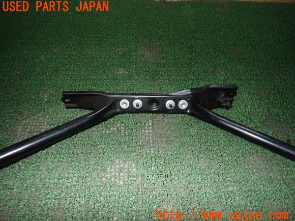 3UPJ=27440705]レクサス RC-F(USC10)純正 フロントタワーバー 中古_m2