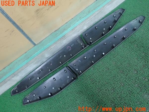 3UPJ=27480012]C-HR ハイブリッド(ZYX11)純正 サイドガーニッシュ ドアガーニッシュ 1台分 中古_m4