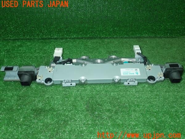 3UPJ=27590580]レクサス LS600h(UVF45)後期 純正 フロントカメラ 86462-50030 中古_m0