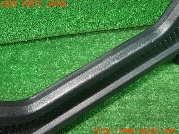 3UPJ=27610602]ロードスター(ND5RC)前期 純正 ウインドディフレクター 中古_m4