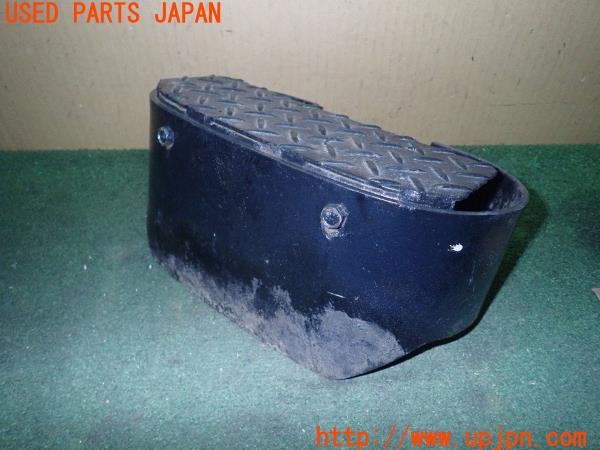 3UPJ=27650060]ジープ(J53(改))純正 リアステップ 中古_m0