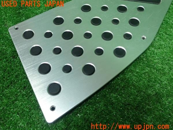 3UPJ=27670627]ランサーエボリューションX(CZ4A)純正 フットレスト 中古_m2