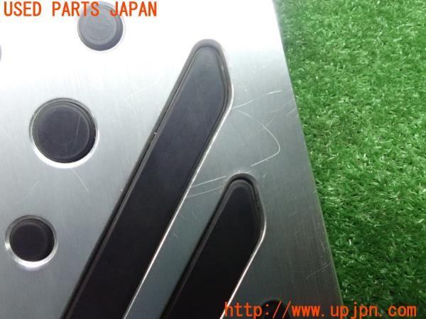 3UPJ=27670627]ランサーエボリューションX(CZ4A)純正 フットレスト 中古_m3
