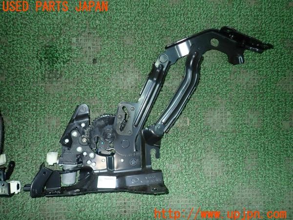 3UPJ=27690566]ロードスターRF(NDERC)前期 純正 リトラクタブルハードトップ モーター ヒンジ 中古_m3