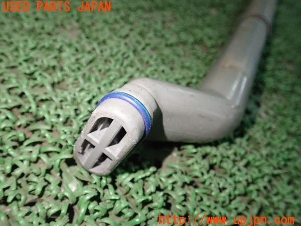 3UPJ=27720703]ハイエースバン 200系(KDH205V 1型)純正 セパレートバー 中古_m1