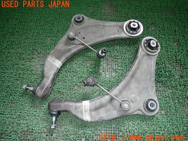 3UPJ=27840429]ルノー メガーヌ R.S.(ルノー・スポール)(DZF4R)純正 545000010R 545010011R フロントロアアーム スタビリンク付き 中古_m0