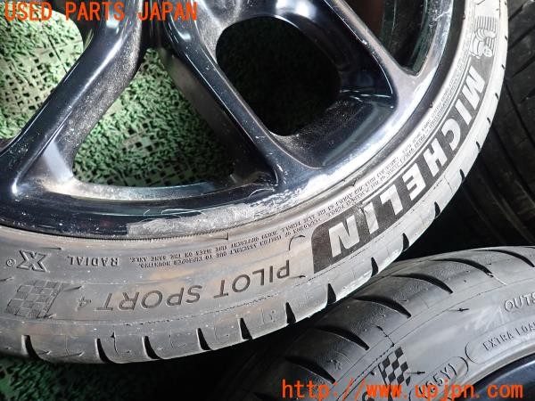 3UPJ=27840919]ルノー メガーヌ R.S.(ルノー・スポール)(DZF4R)純正 ホイール 18×8.25J +65 PCD114.3 5穴 4本 中古_m2