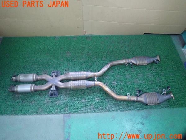3UPJ=27860135]BMW M3 クーペ(WD40 E92)前期 純正 センターパイプ 触媒 センサー付き 中古_m0