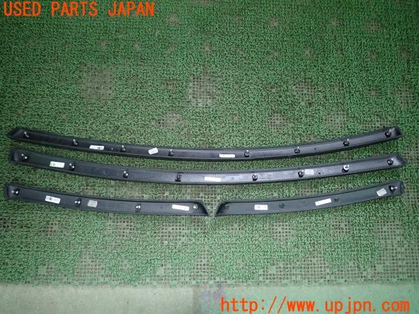 3UPJ=27860645]BMW M3 クーペ(WD40 E92)前期 純正 カーボン調トリムセット リアピラーム ドア内張り 中古_m4