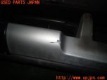 3UPJ=27890048]ハイエースワゴン(KZH106W)純正 52119-26200 フロントバンパー フォグランプ付き 中古_s1
