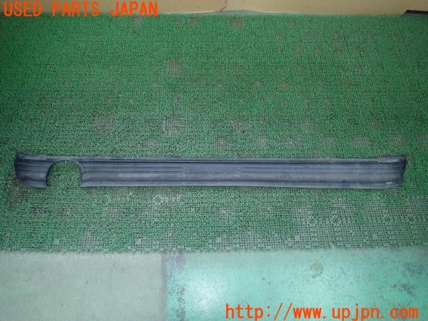 3UPJ=27890056]ハイエースワゴン(KZH106W)純正 リアアンダースポイラー 中古_m4