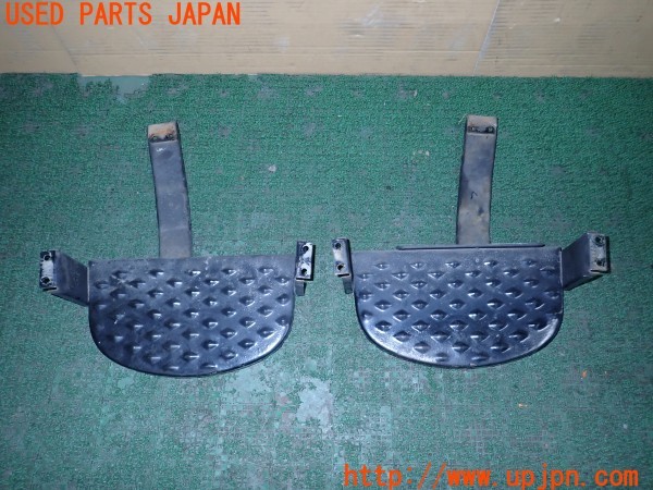 3UPJ=27900025]三菱ジープ(J55)純正 サイドステップ 中古_m2