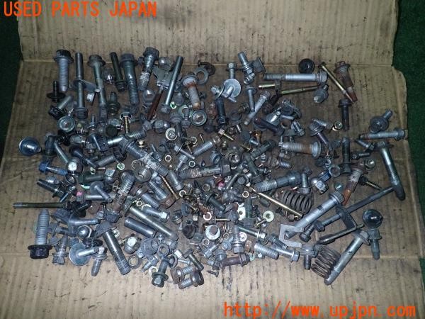 3UPJ=27910720]インプレッサ WRX STI(GDB F型)ネジ・ナット・ステー類 セット ジャンク_m0