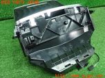 3UPJ=27920579]ベンツ C220 d ステーションワゴン(205214 S205)純正 ワイヤレス充電器 センターコンソール ドリンクホルダー トリム付 中古_s3