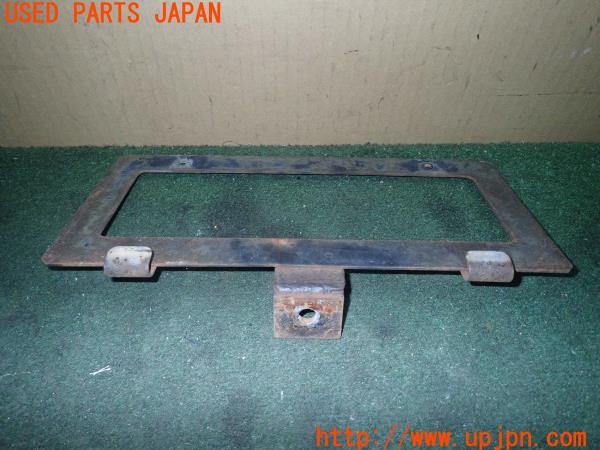 3UPJ=27940001]ジープ(J55(改))フロントナンバープレートホルダー ブラケット 中古_m3