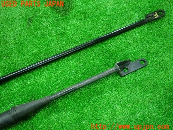 3UPJ=27950702]レクサス CT200h(ZWA10)純正 パフォーマンスダンパー 中古_m2