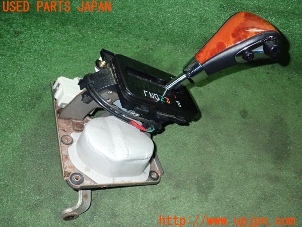 3UPJ=28010205]ランクル100(UZJ100W)前期 純正 シフトレバー 中古_m0