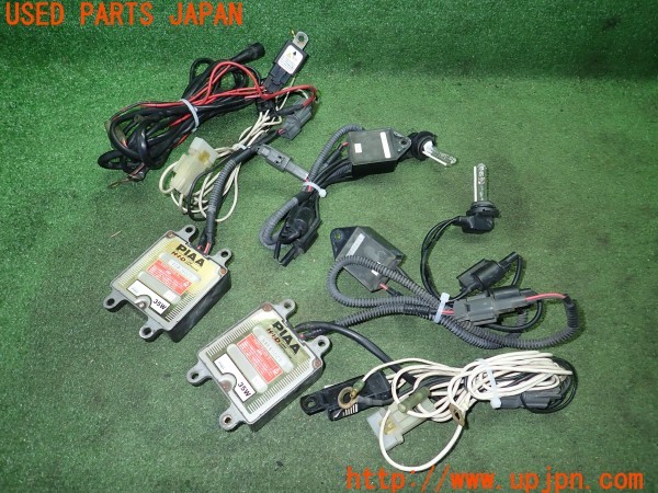 3UPJ=28010505]ランクル100(UZJ100W)前期 PIAA ピア HIDキット① ヘッドライト 35W 中古_m1