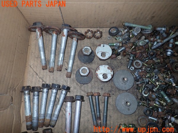 3UPJ=28010720]ランクル100(UZJ100W)前期 ネジ・ナット・ステー類 セット ジャンク_m1