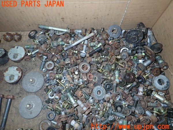3UPJ=28010720]ランクル100(UZJ100W)前期 ネジ・ナット・ステー類 セット ジャンク_m3