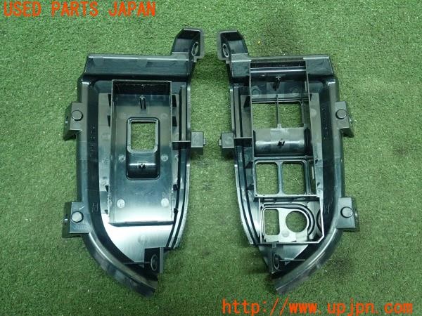 3UPJ=28030645]86(BRZ)GRスポーツ(ZN6 G型)純正 ウィンドウスイッチパネル カーボン調 中古_m3