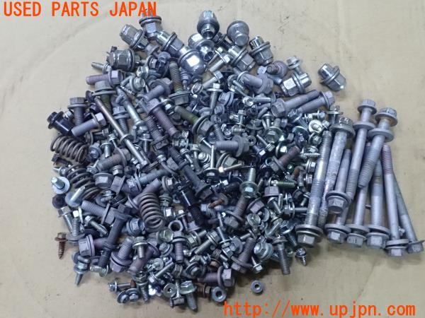 3UPJ=28120720]レクサス CT200h(ZWA10)ネジ・ナット・ステー類 ジャンク_m0