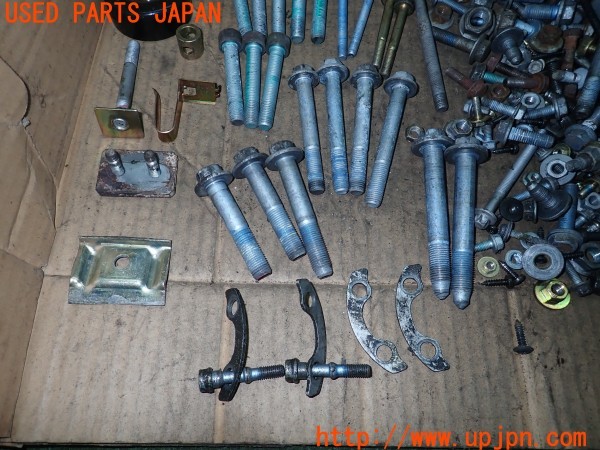 3UPJ=28130720]ポルシェ ボクスター(98623 986型)ネジ・ナット・ステー類 セット ジャンク_m2