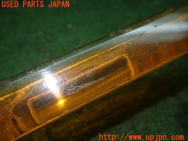 3UPJ=28170512]アルファロメオ スパイダー(115)社外 リフレクター フロントコーナーランプ側 中古_m4