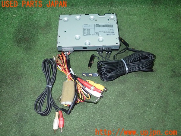 3UPJ=28230578]BMW 650i カブリオレ(EK48 E64)後期 Panasonic Strada パナソニック ストラーダ TU-DTX400 地デジチューナー 中古_m1
