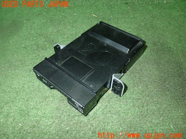 3UPJ=28240503]レクサス NX200t(AGZ10)純正ビルトイン 86980-53010 ETC車載器 中古_m0