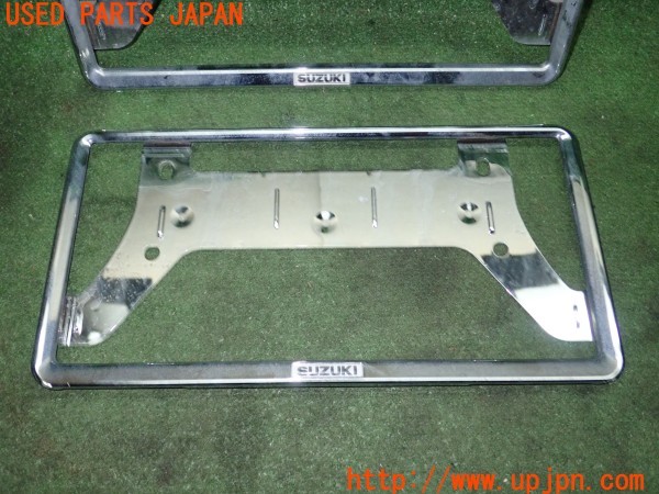 3UPJ=28250001]エスクード(YEH1S 3型)スズキ純正 BC001-550A32 ナンバーフレーム 中古_m2