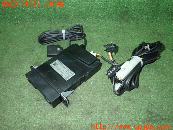3UPJ=28260503]ハリアー エレガンス(ZSU65W)純正ビルトイン 08686-00360 ETC車載器 中古_m0